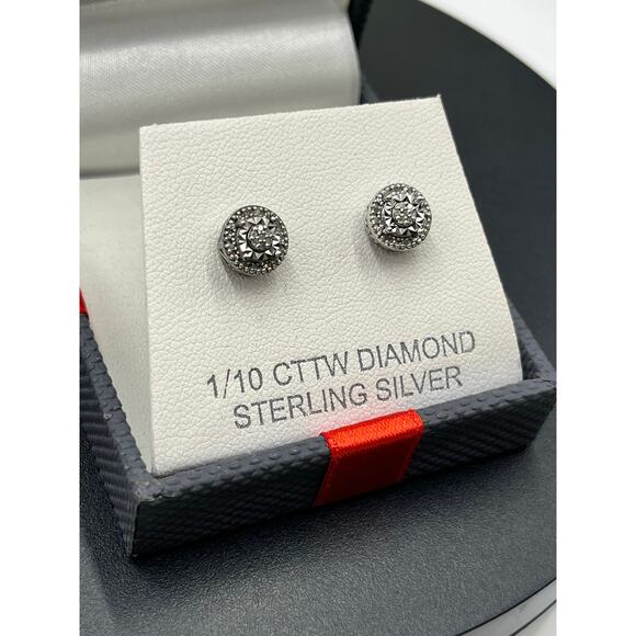 Sterling silver 1/10 Carat Diamond Halo Classic Versatile Stud Earrings New - Picture 4 of 6